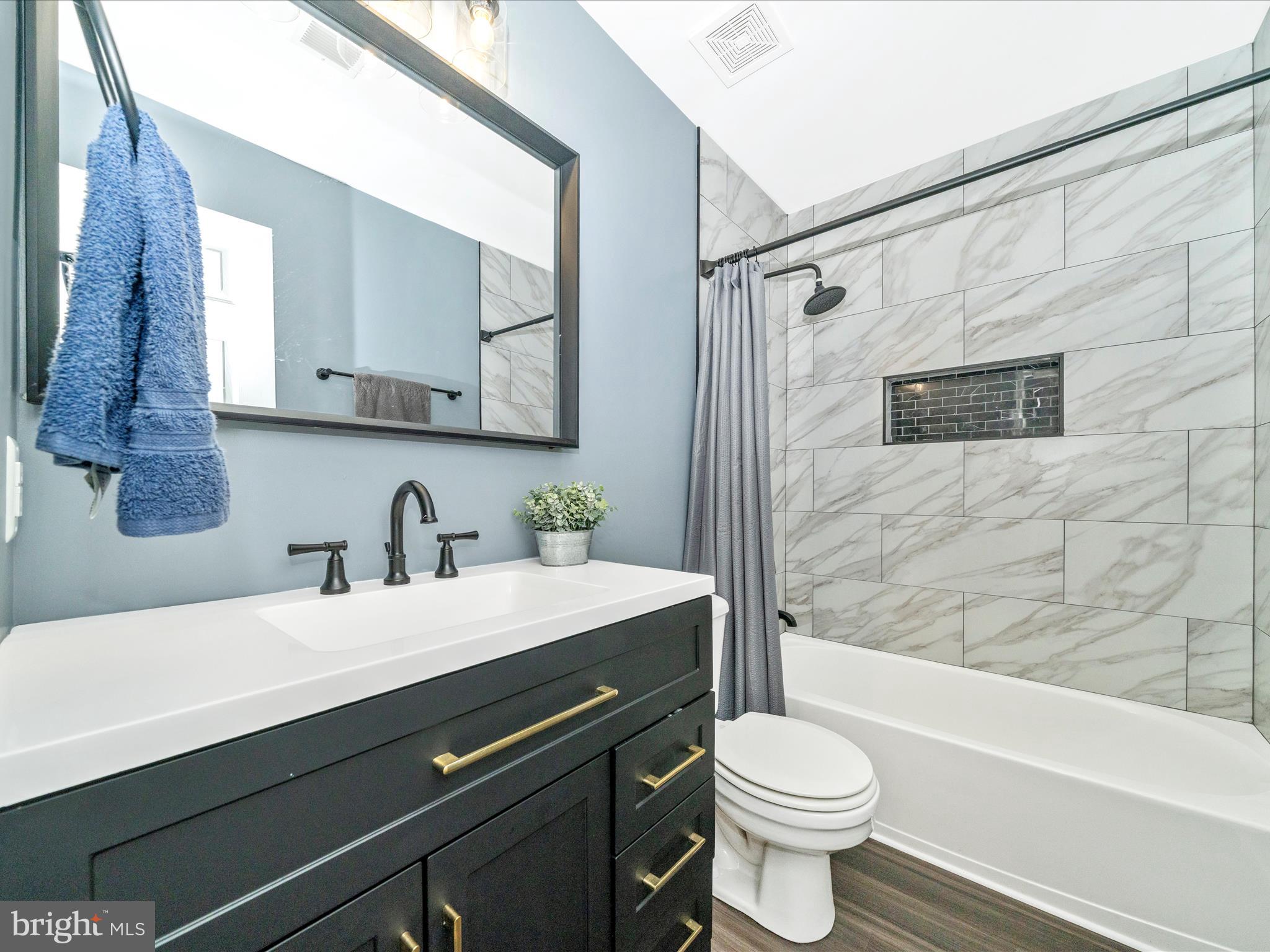 CROFTON FARMS - Residential