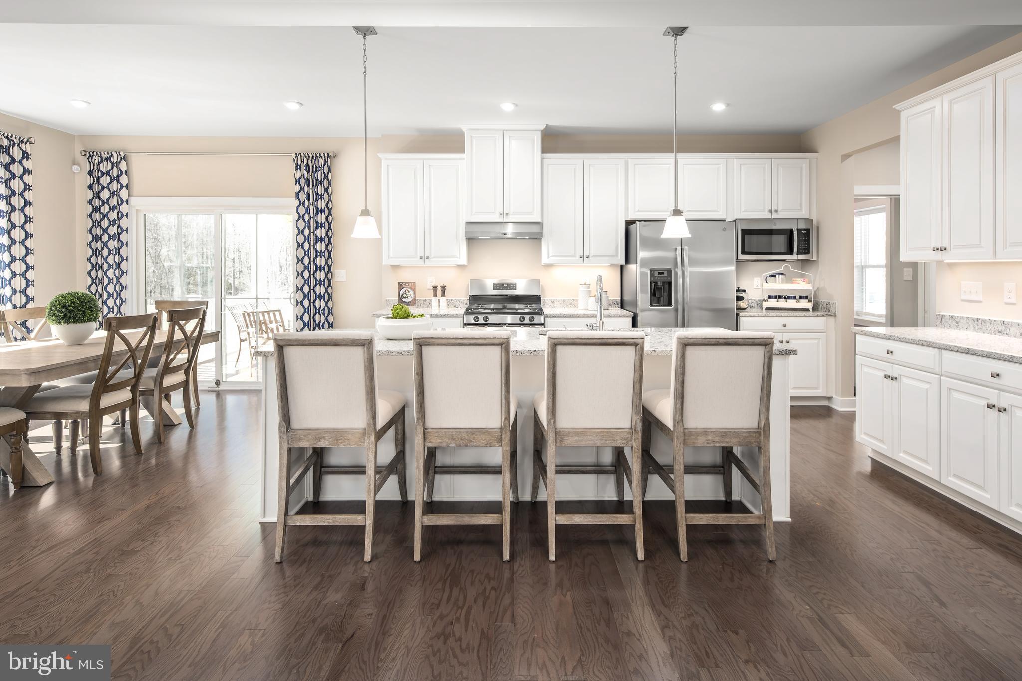 HERITAGE WOODS - Residential