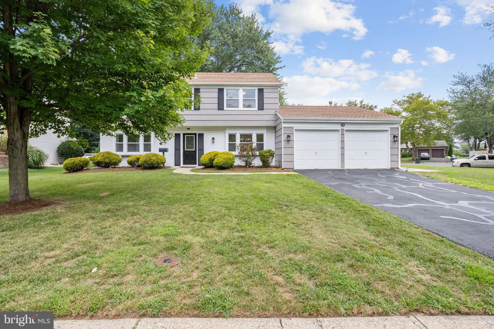 Willingboro, New Jersey 08046, United States, 4 Bedrooms Bedrooms, ,3 BathroomsBathrooms,Residential,Active,184211