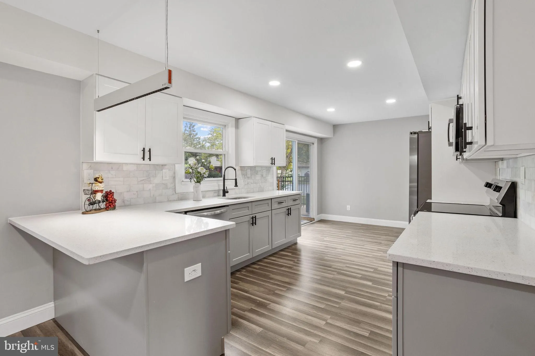 Willingboro, New Jersey 08046, United States, 4 Bedrooms Bedrooms, ,3 BathroomsBathrooms,Residential,Active,184211