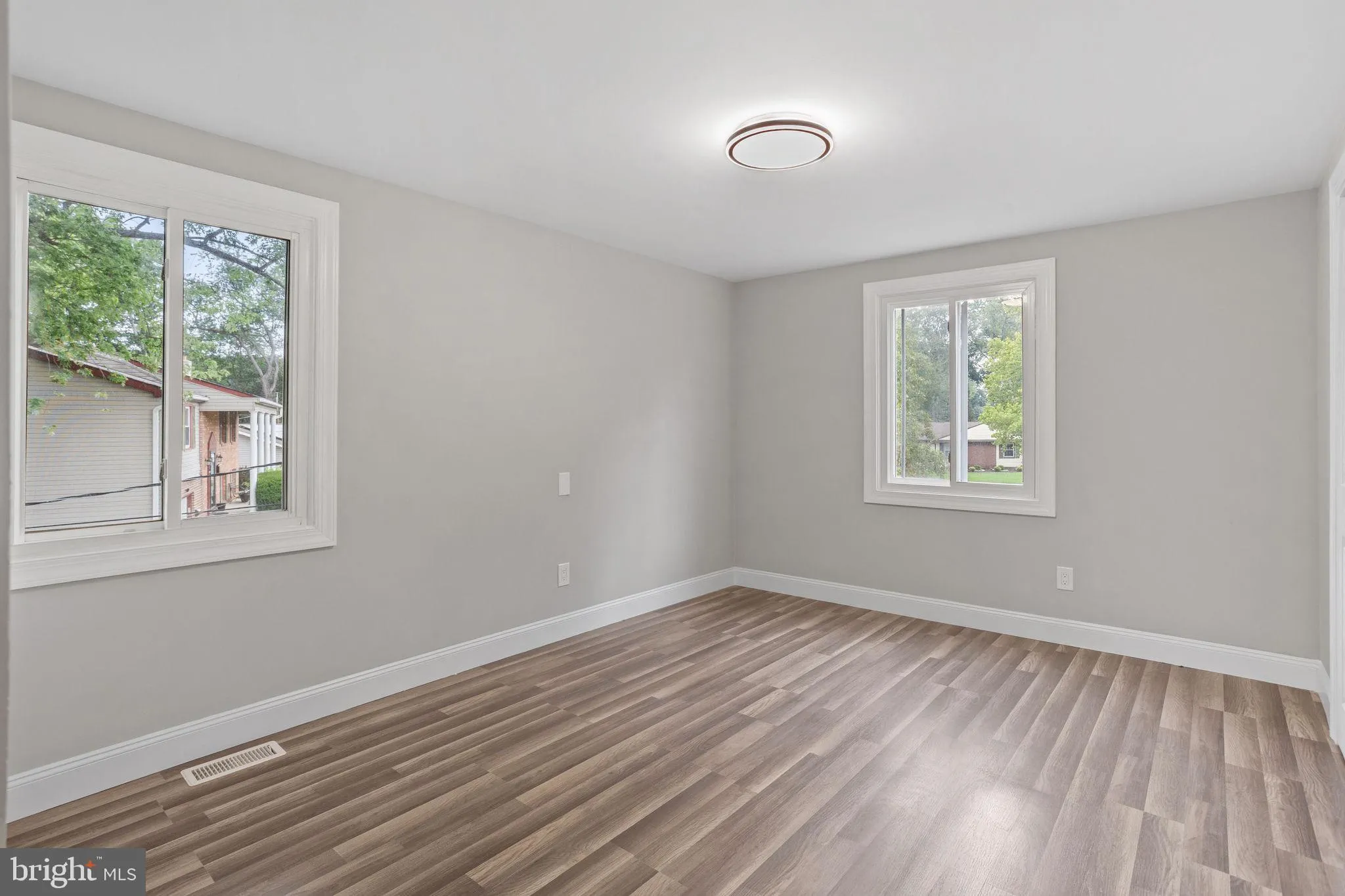 Willingboro, New Jersey 08046, United States, 4 Bedrooms Bedrooms, ,3 BathroomsBathrooms,Residential,Active,184211