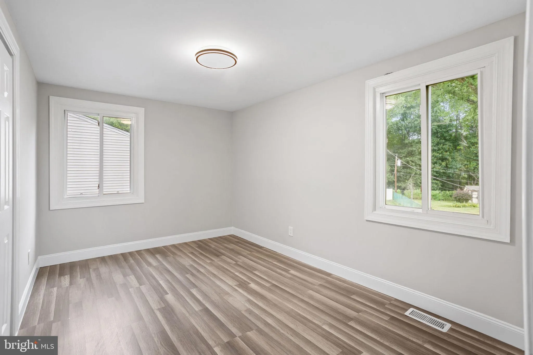 Willingboro, New Jersey 08046, United States, 4 Bedrooms Bedrooms, ,3 BathroomsBathrooms,Residential,Active,184211