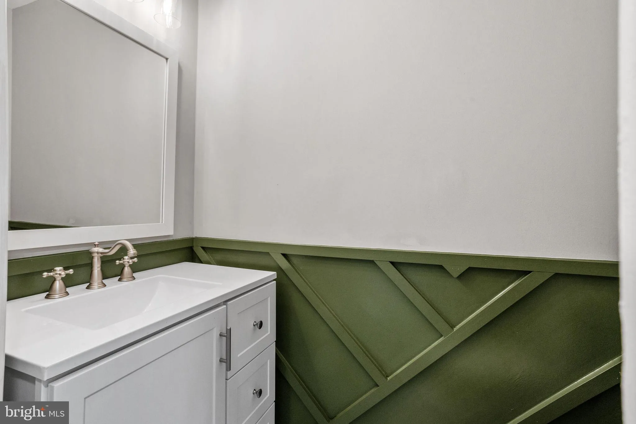 Willingboro, New Jersey 08046, United States, 4 Bedrooms Bedrooms, ,3 BathroomsBathrooms,Residential,Active,184211