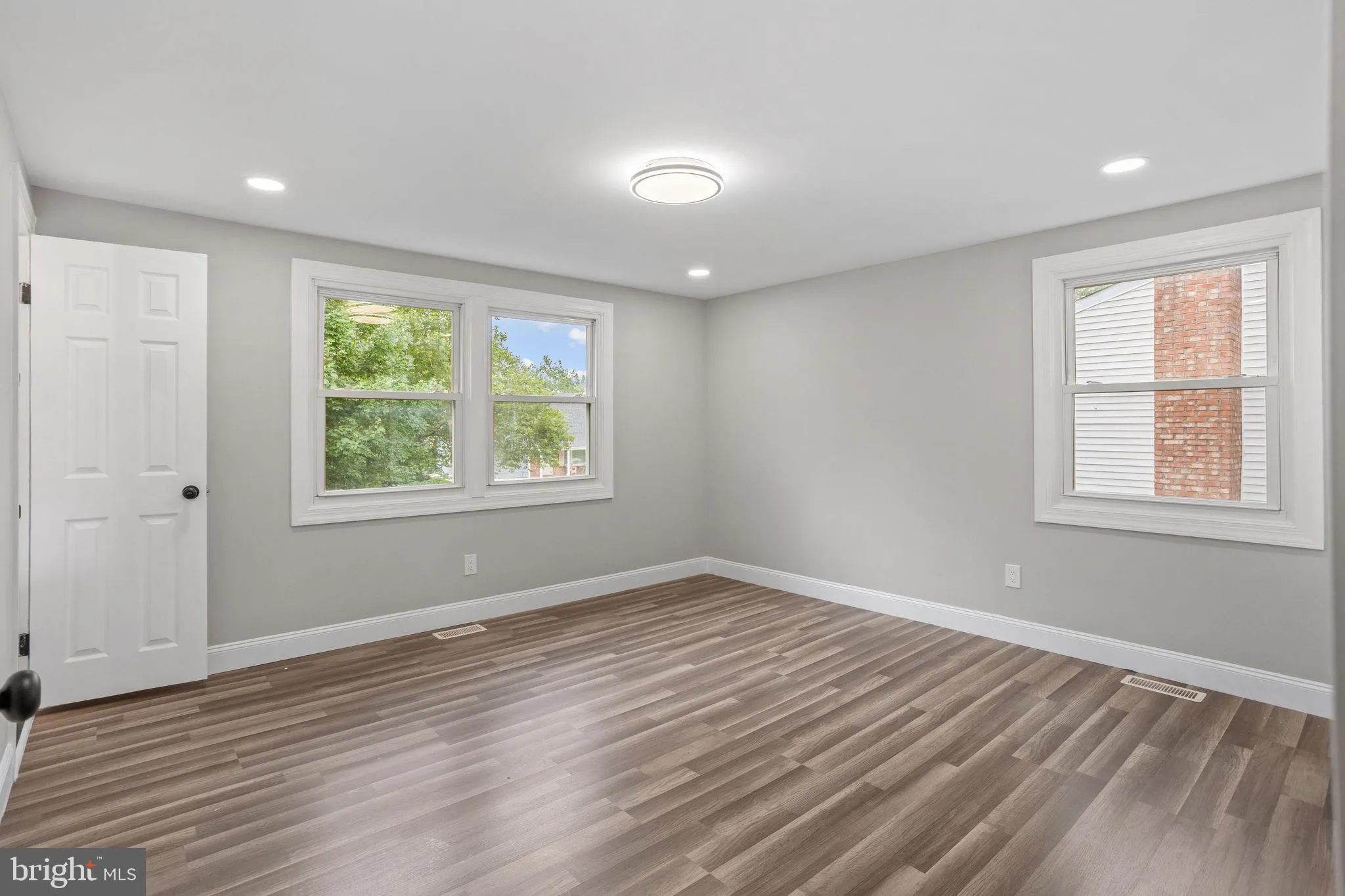 Willingboro, New Jersey 08046, United States, 4 Bedrooms Bedrooms, ,3 BathroomsBathrooms,Residential,Active,184211