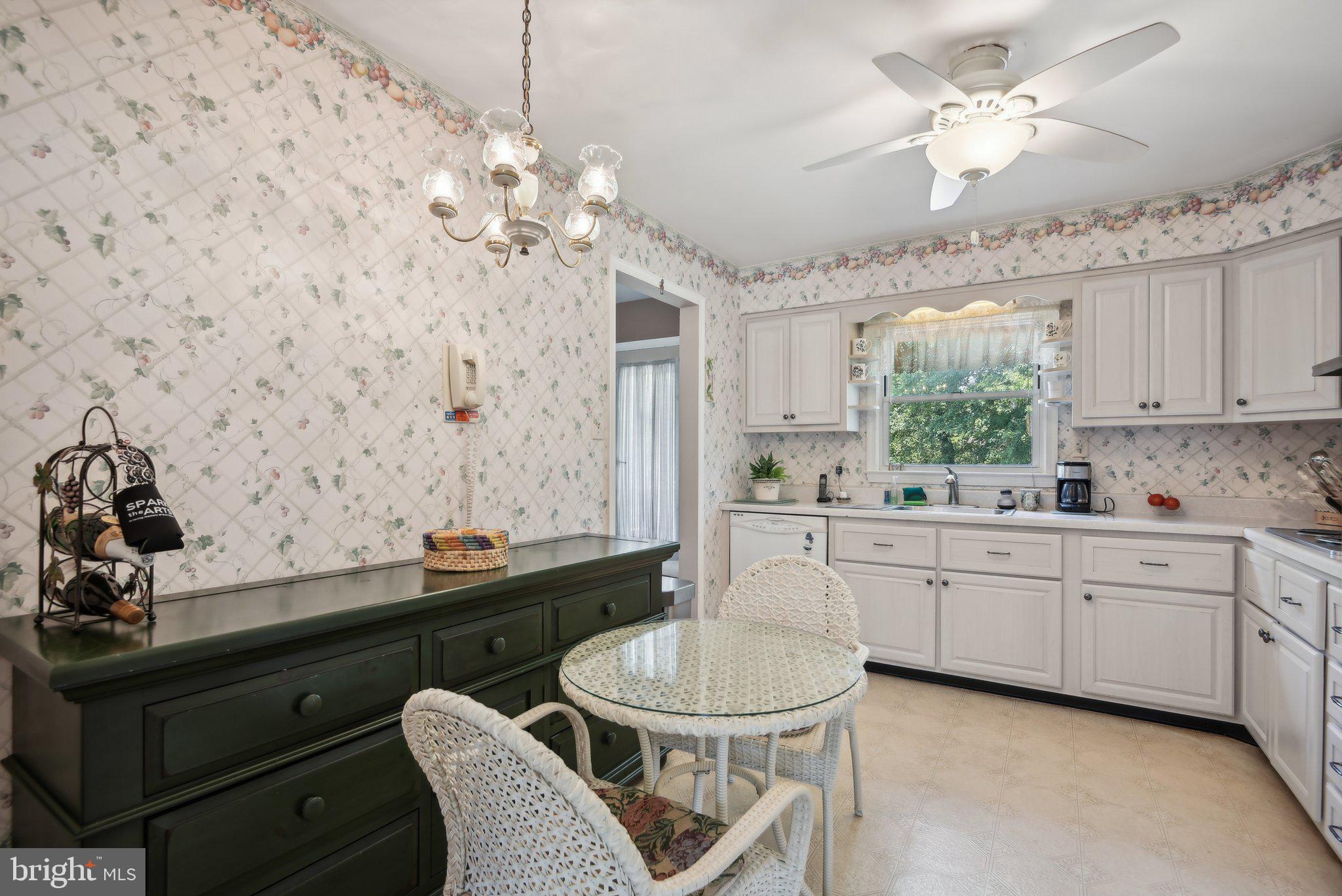 COLLINGWOOD ESTATES - Residential