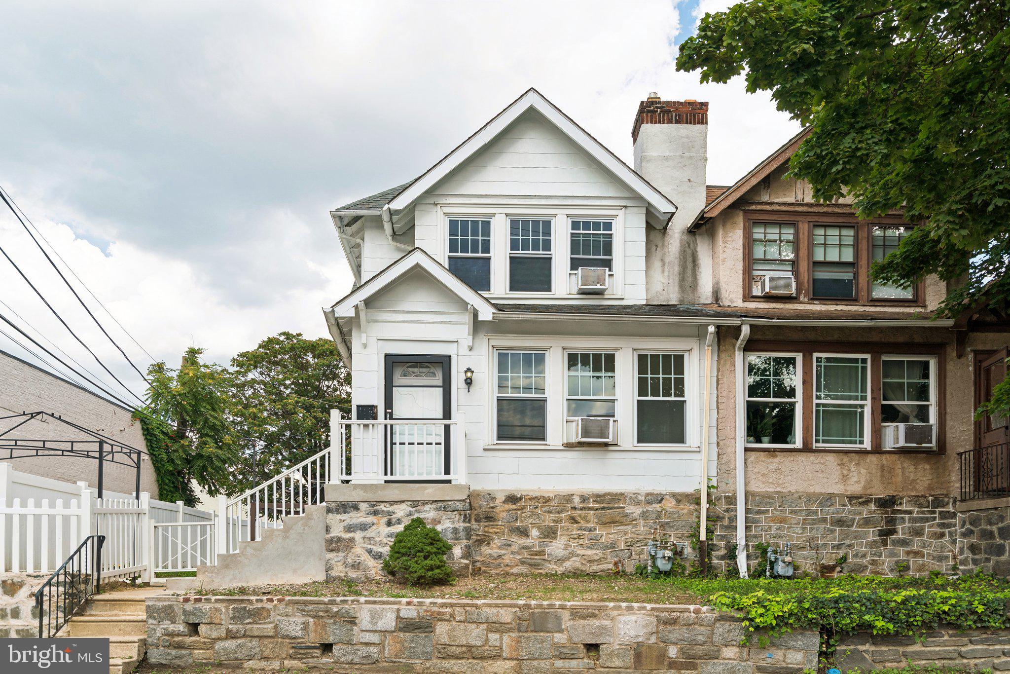 15 S WYCOMBE AVENUE