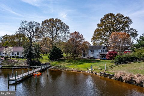 Homes For Sale - 150 East Harbor Drive<br/> REEDVILLE, VA 22539