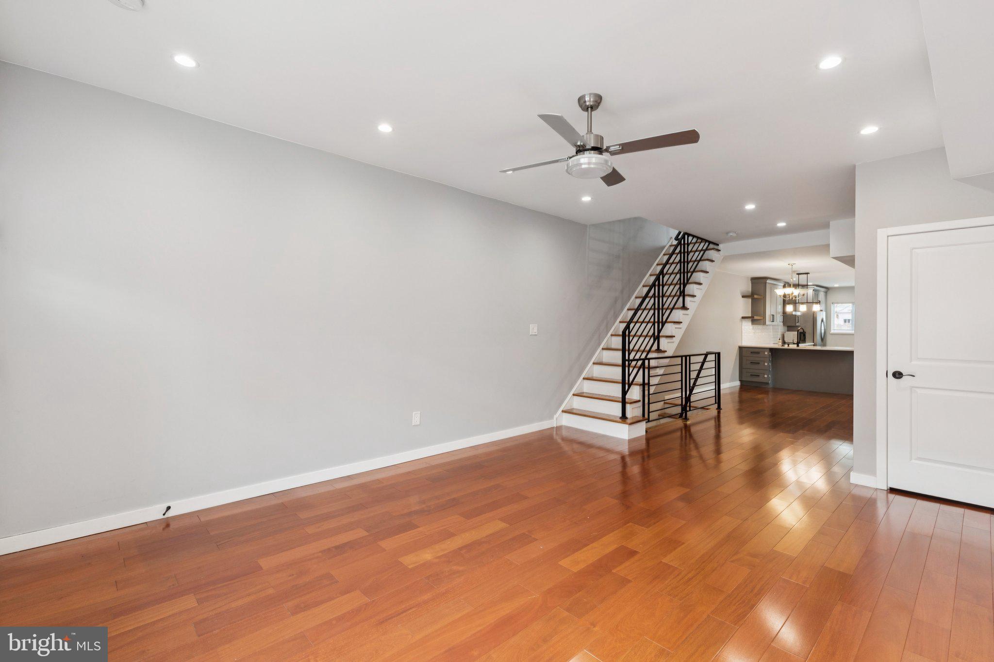 PHILADELPHIA - Residential