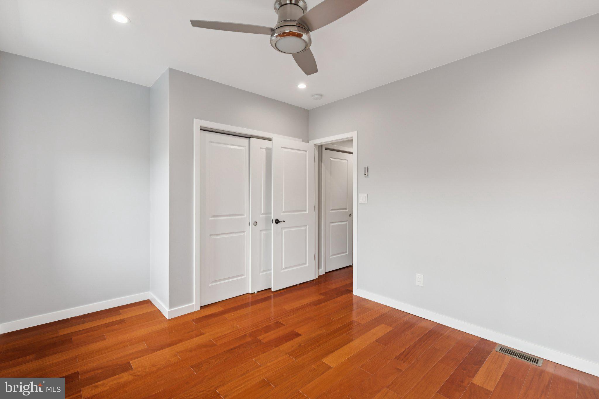 PHILADELPHIA - Residential