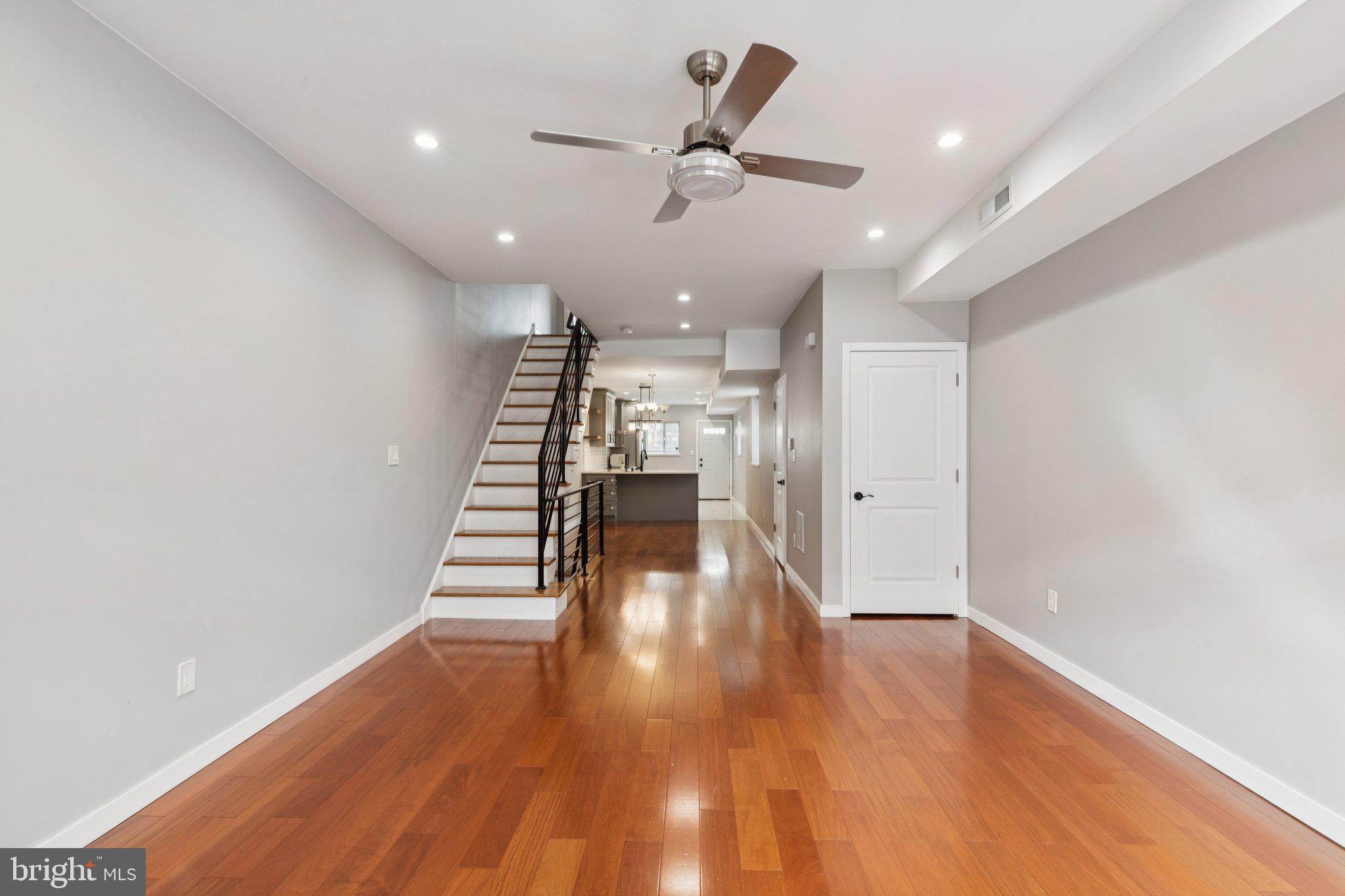 PHILADELPHIA - Residential