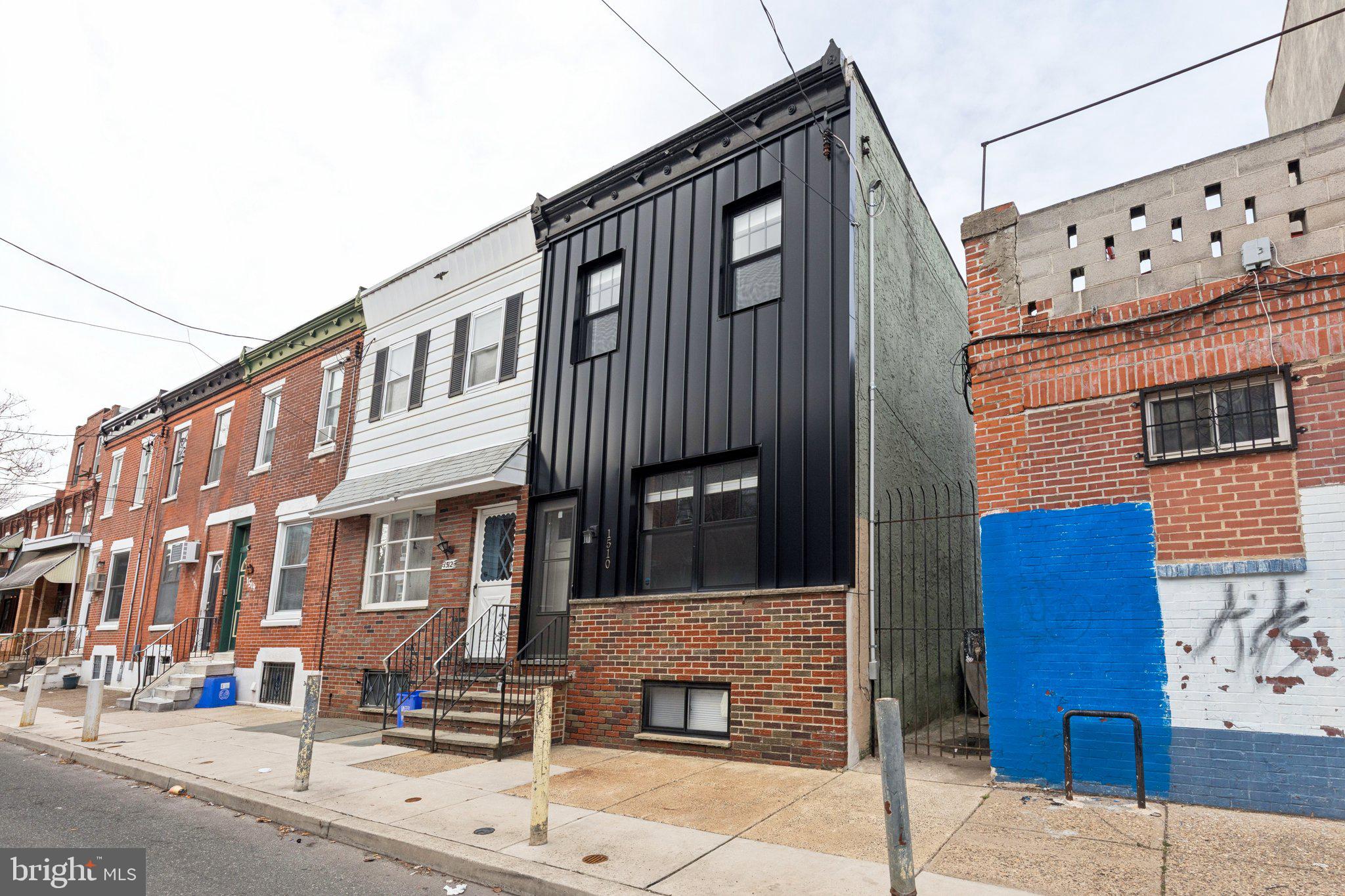 PHILADELPHIA - Residential