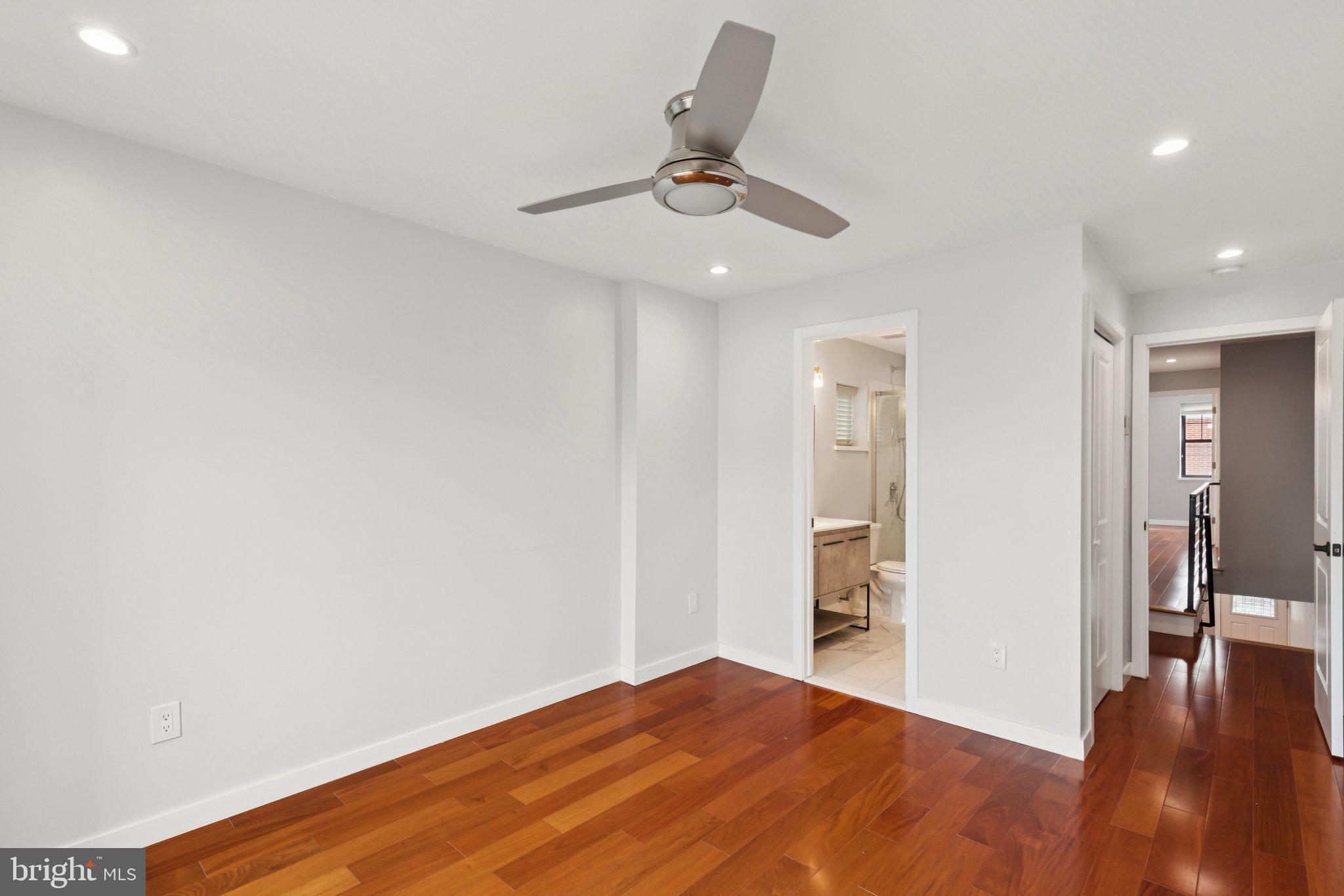 PHILADELPHIA - Residential