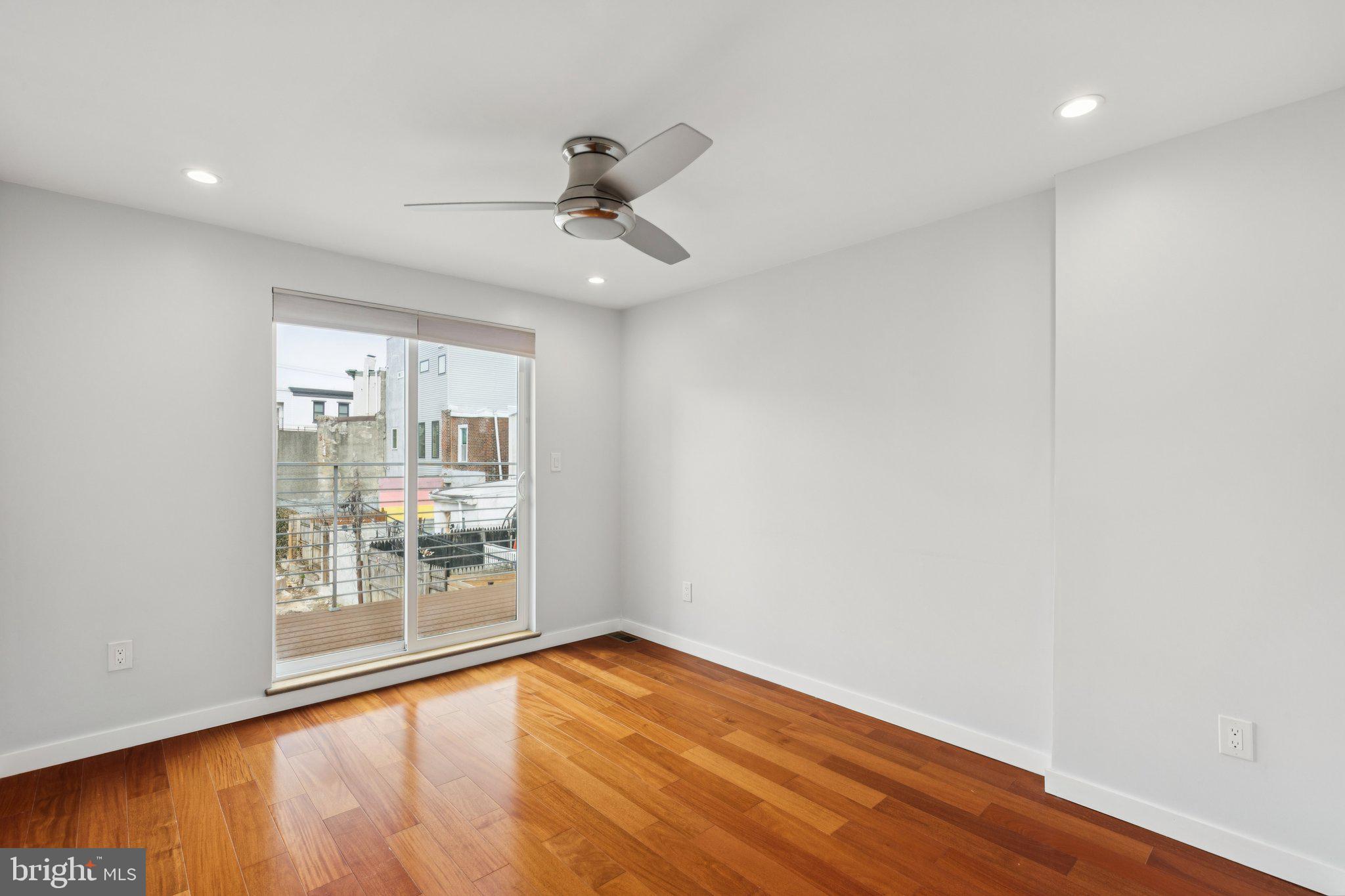 PHILADELPHIA - Residential