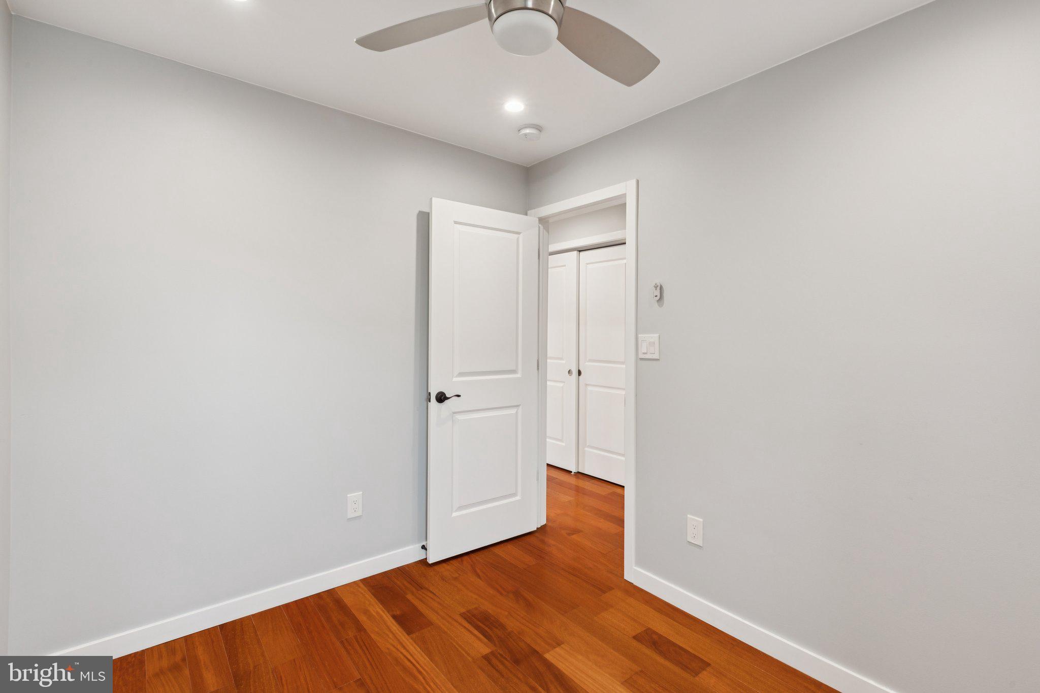 PHILADELPHIA - Residential