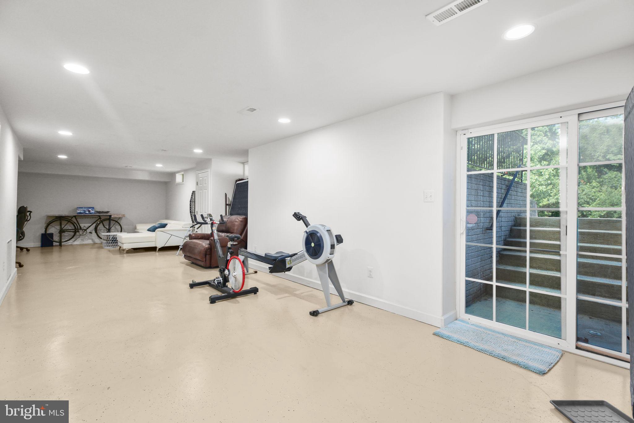 THE GLEN (SALEM FIELDS) - Residential