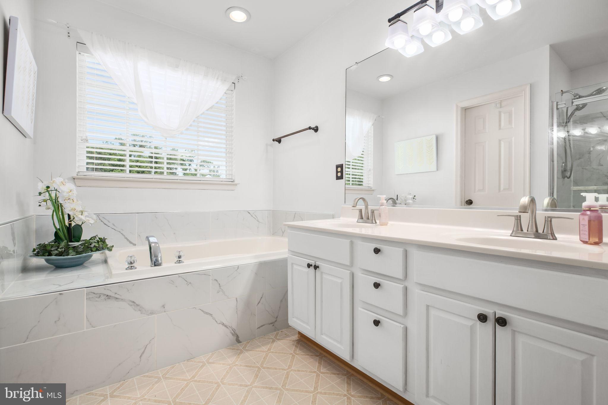 THE GLEN (SALEM FIELDS) - Residential