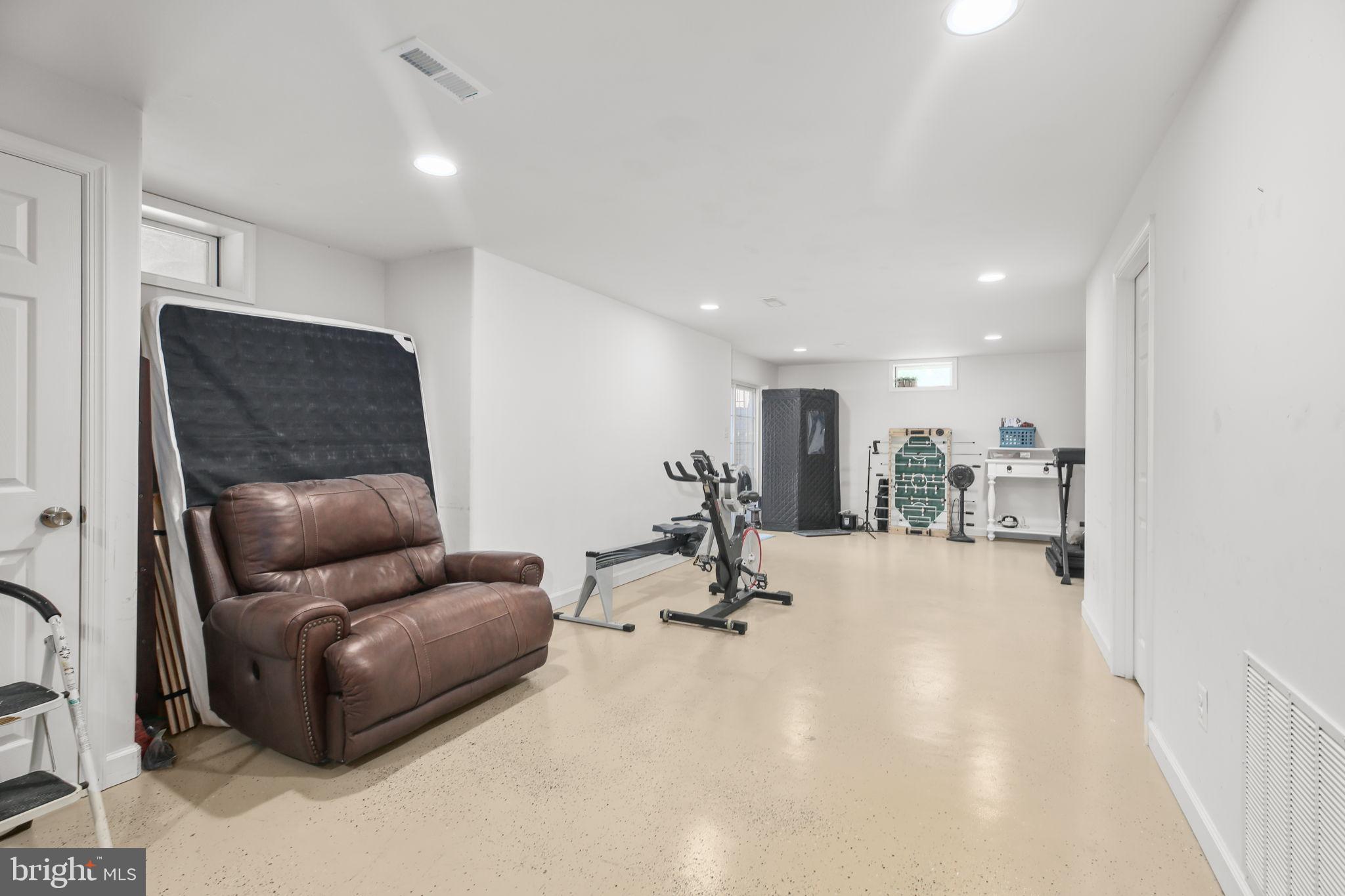 THE GLEN (SALEM FIELDS) - Residential