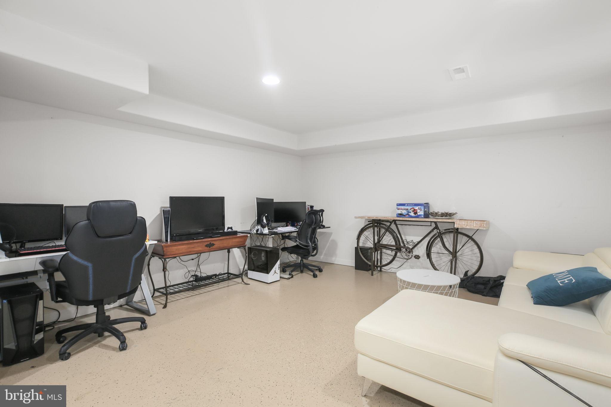 THE GLEN (SALEM FIELDS) - Residential