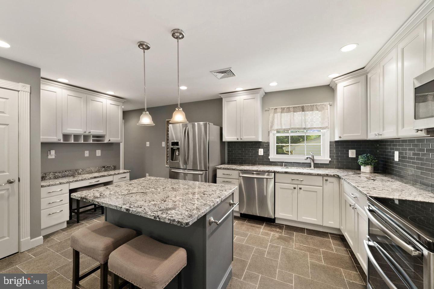 5291 MERRY OAKS ROAD