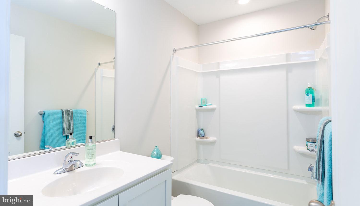 TOWNES AT TATE MANOR - Residential