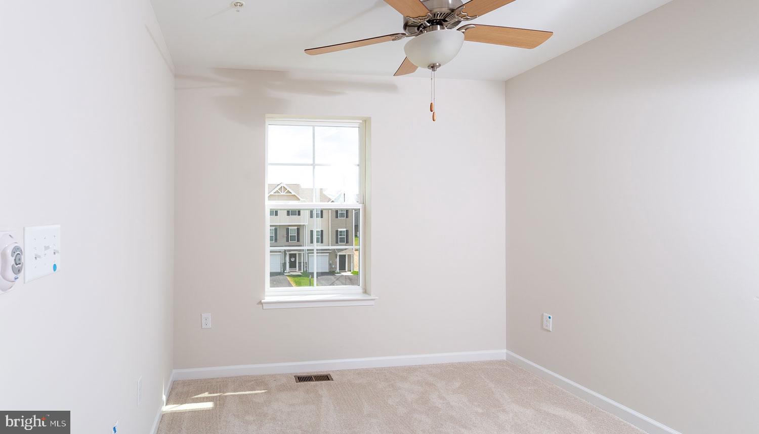 TOWNES AT TATE MANOR - Residential