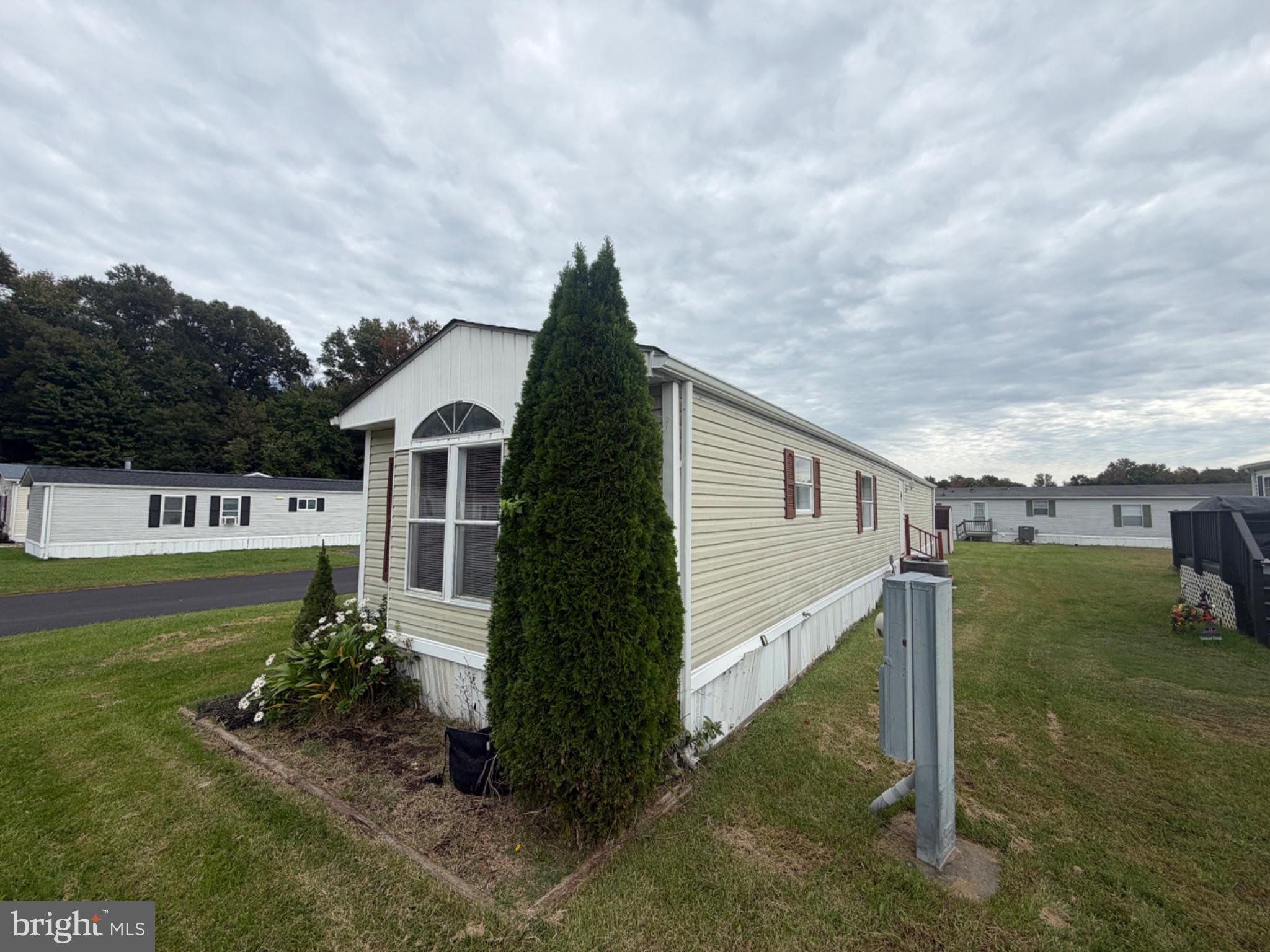 214 POCLAIN ROAD