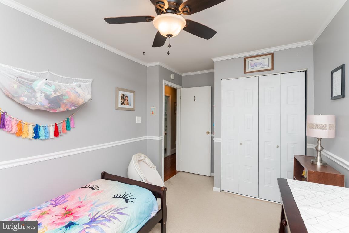 BEAVER RUN KNOLL - Residential