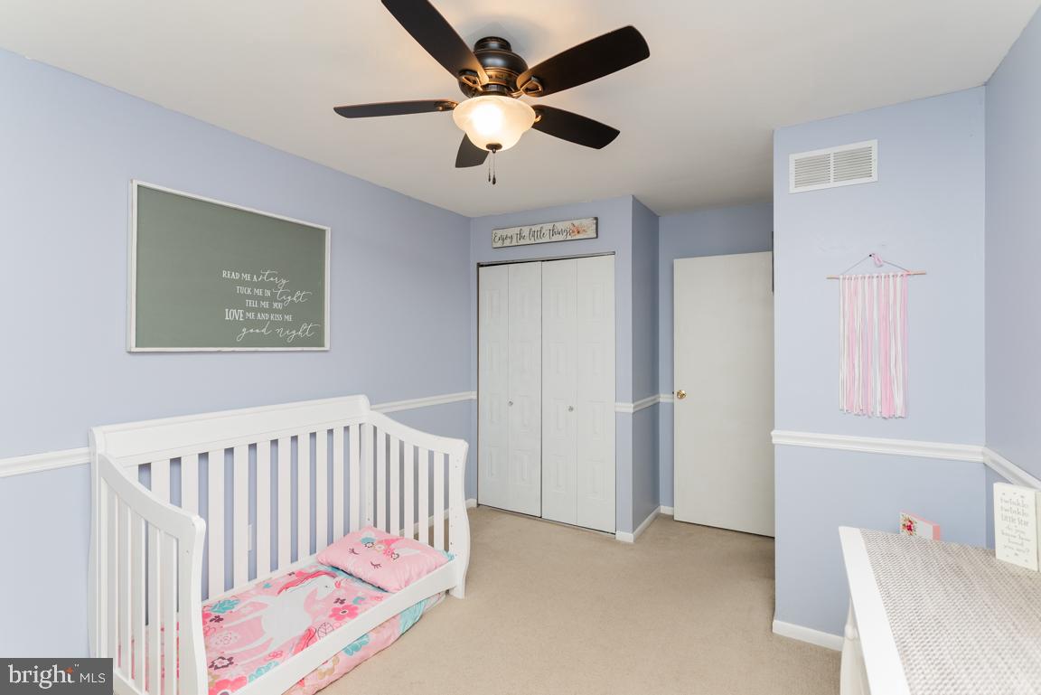 BEAVER RUN KNOLL - Residential