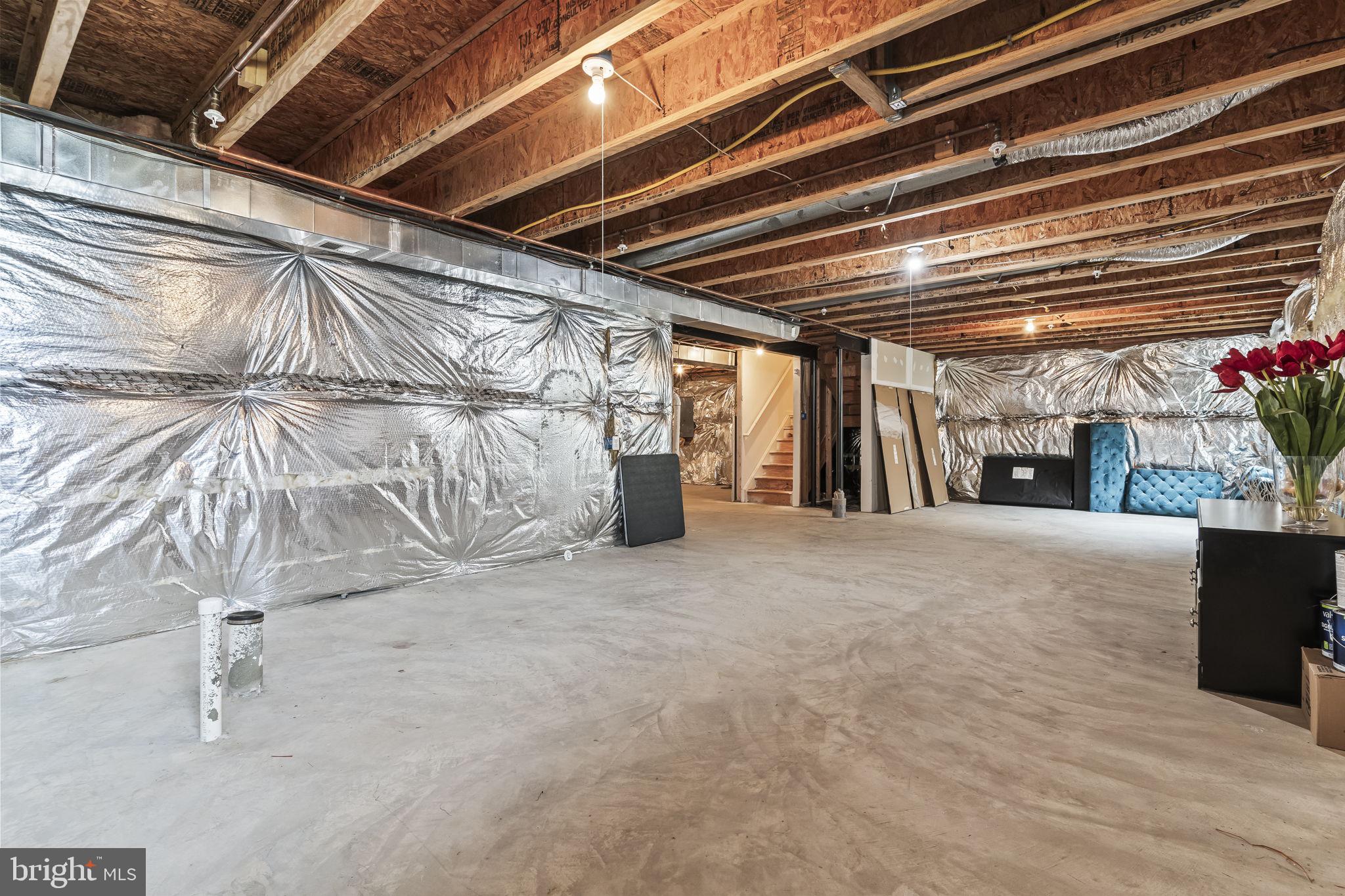 WESTBURY - Residential