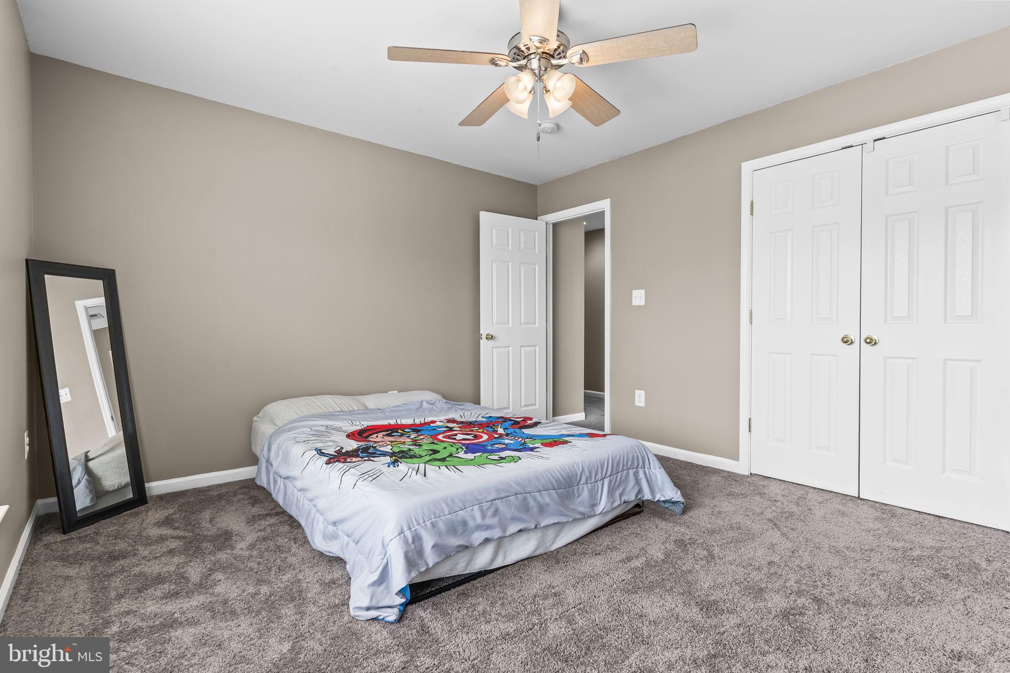 WESTBURY - Residential