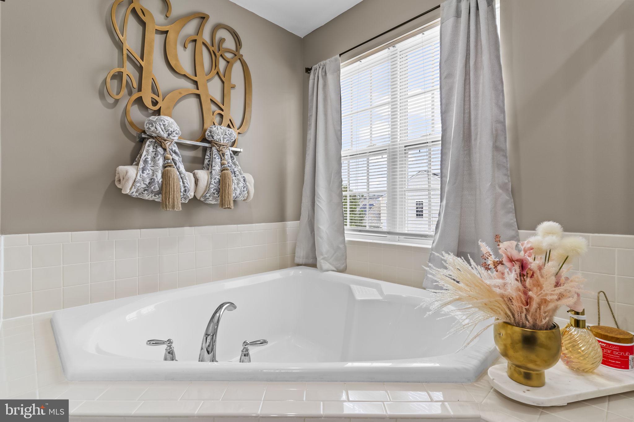 WESTBURY - Residential