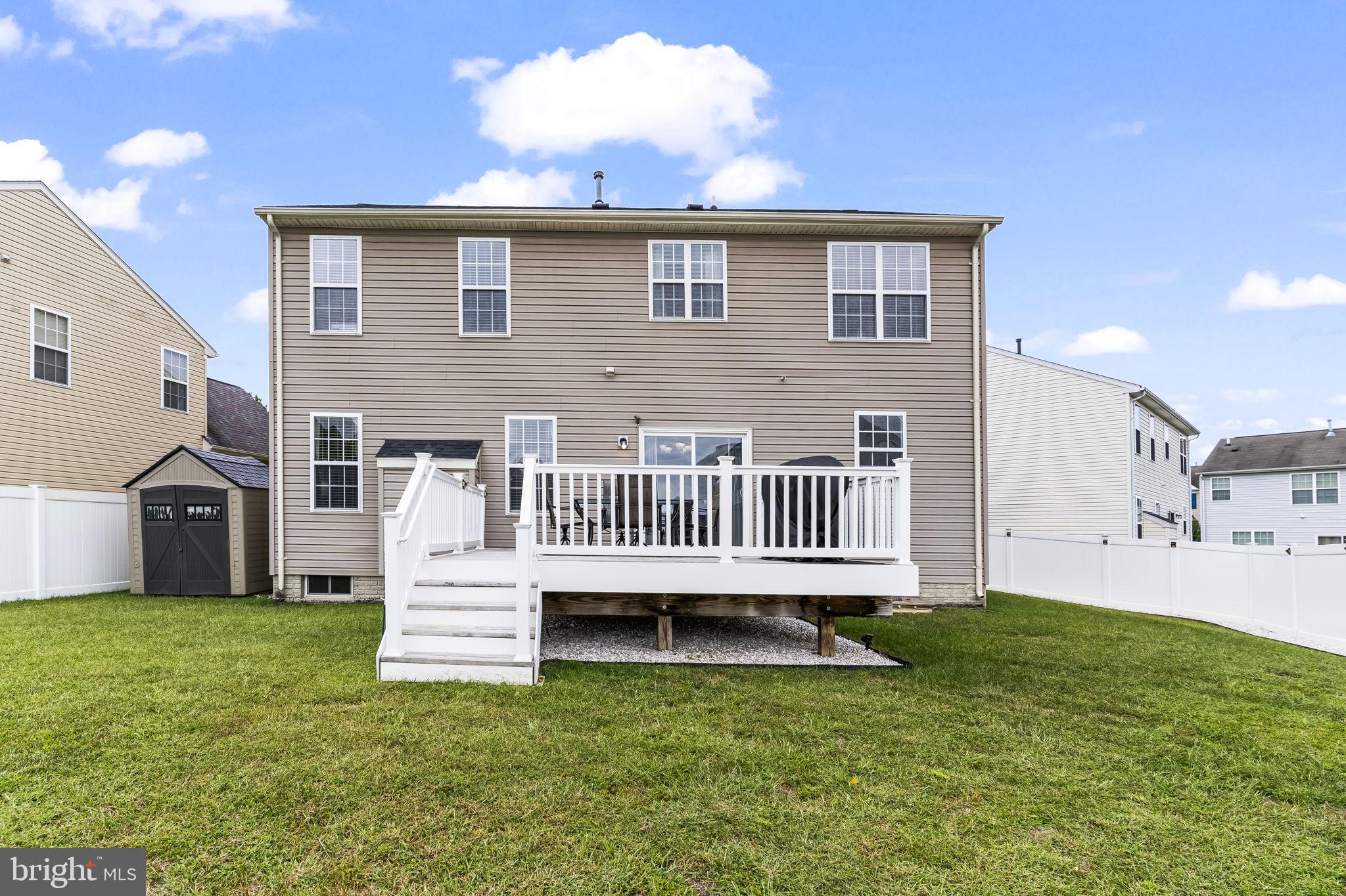 WESTBURY - Residential