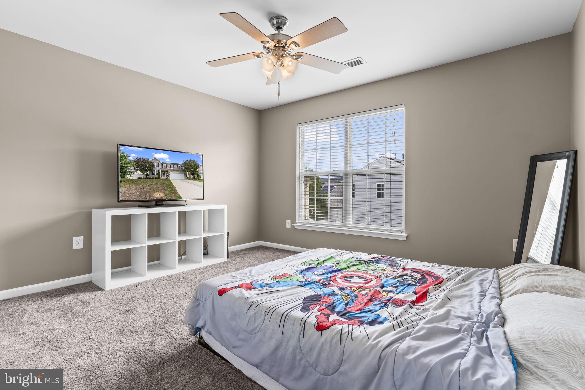 WESTBURY - Residential