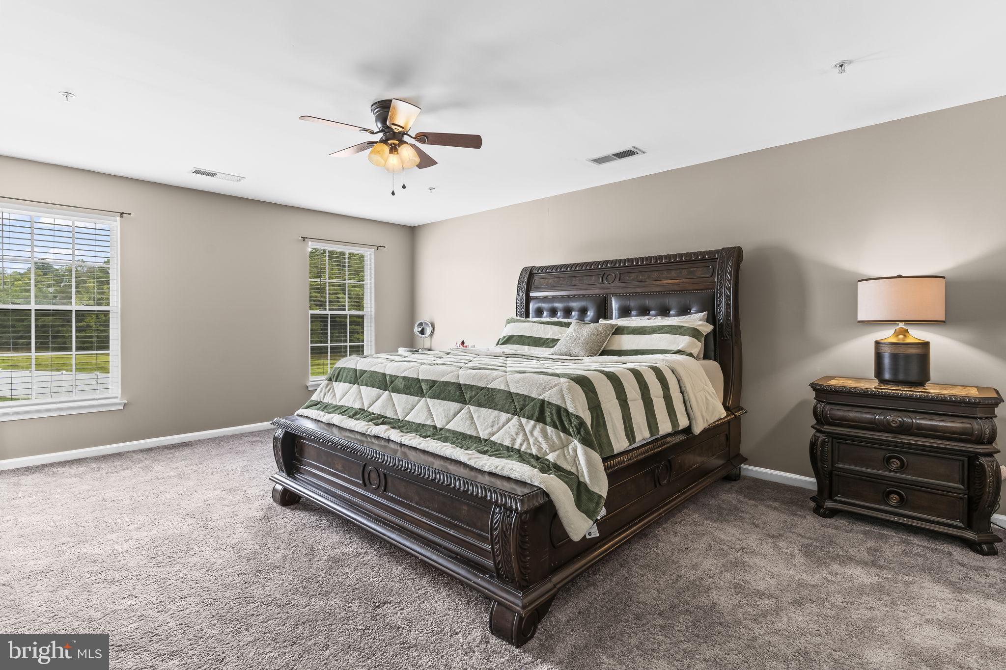 WESTBURY - Residential