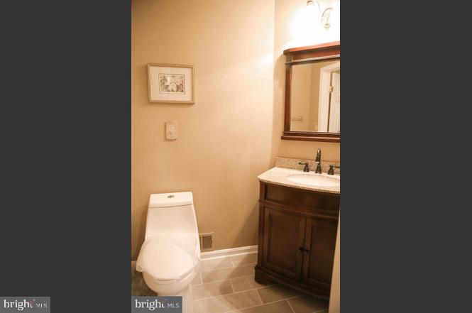 CARTERS GLEN - Residential Lease