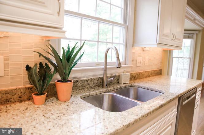 CARTERS GLEN - Residential Lease