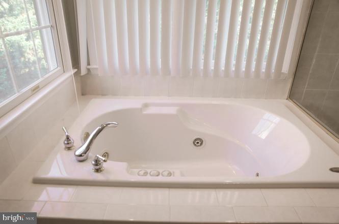 CARTERS GLEN - Residential Lease