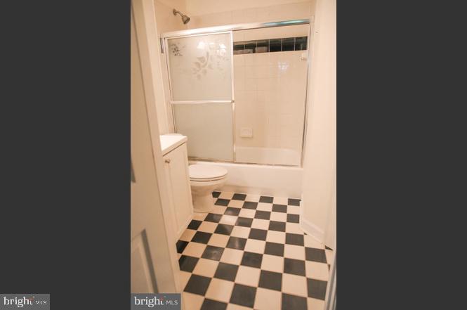 CARTERS GLEN - Residential Lease