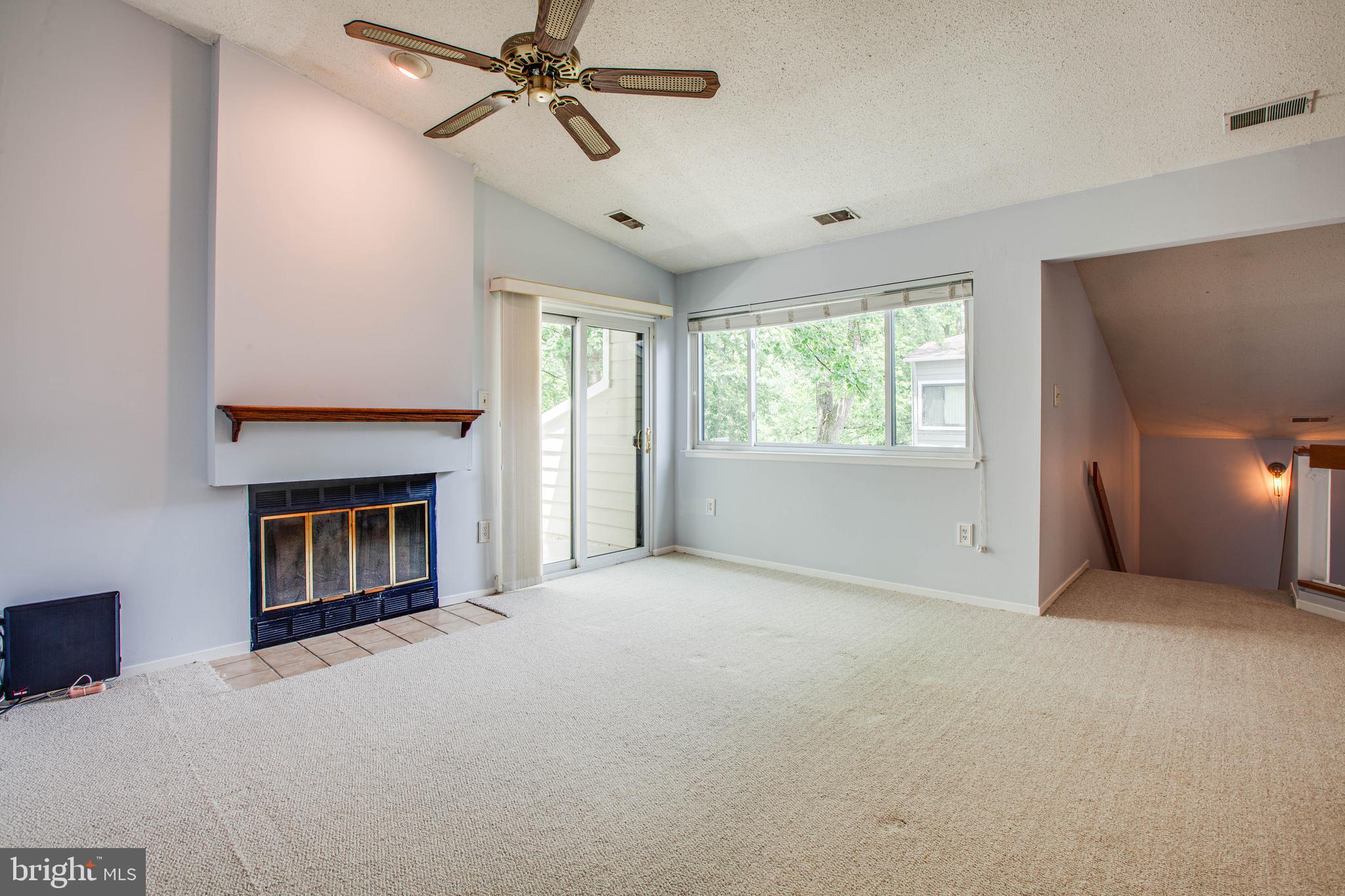 VILLA RIDGE CONDOMINIUMS - Residential