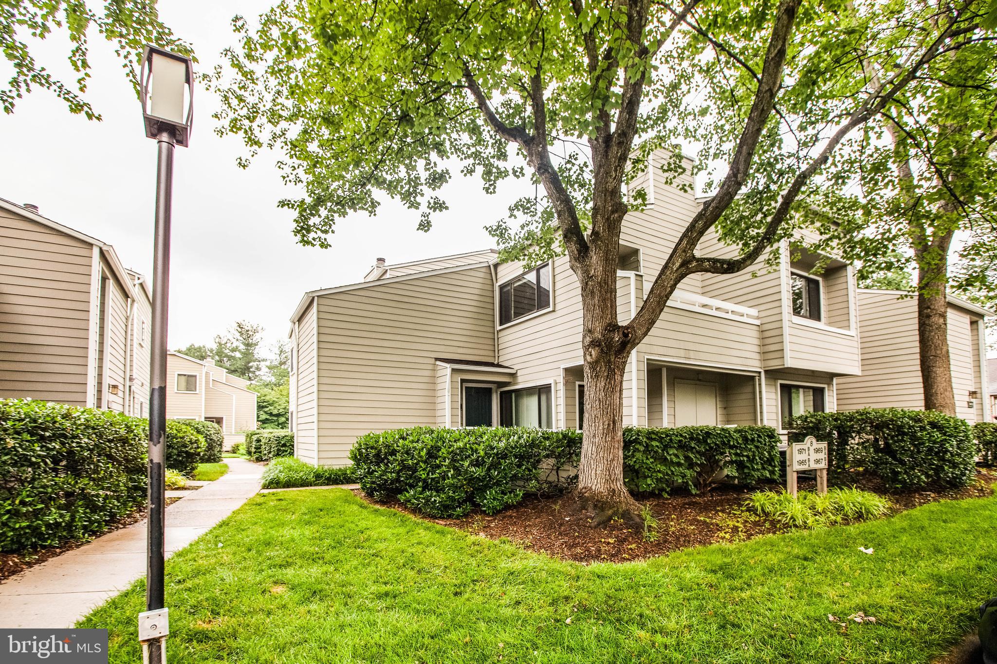 VILLA RIDGE CONDOMINIUMS - Residential