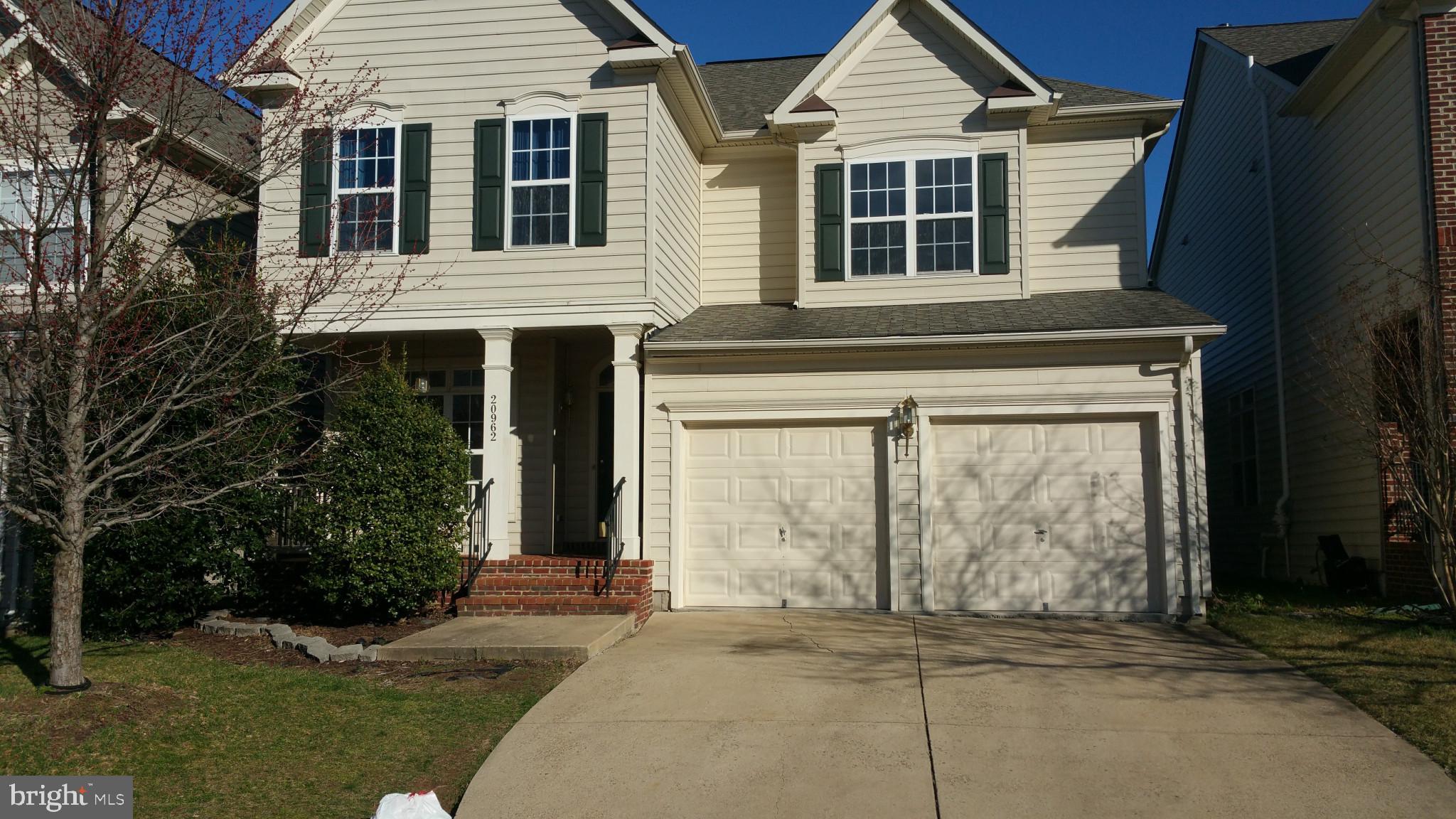 ASHBURN VILLAGE - Residential Lease