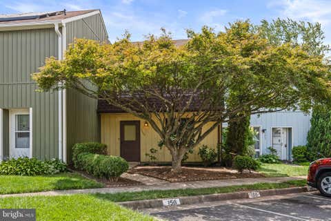 Photo of 1005 Saber Lane, HERNDON, VA 20170 (MLS # VAFX2332232)