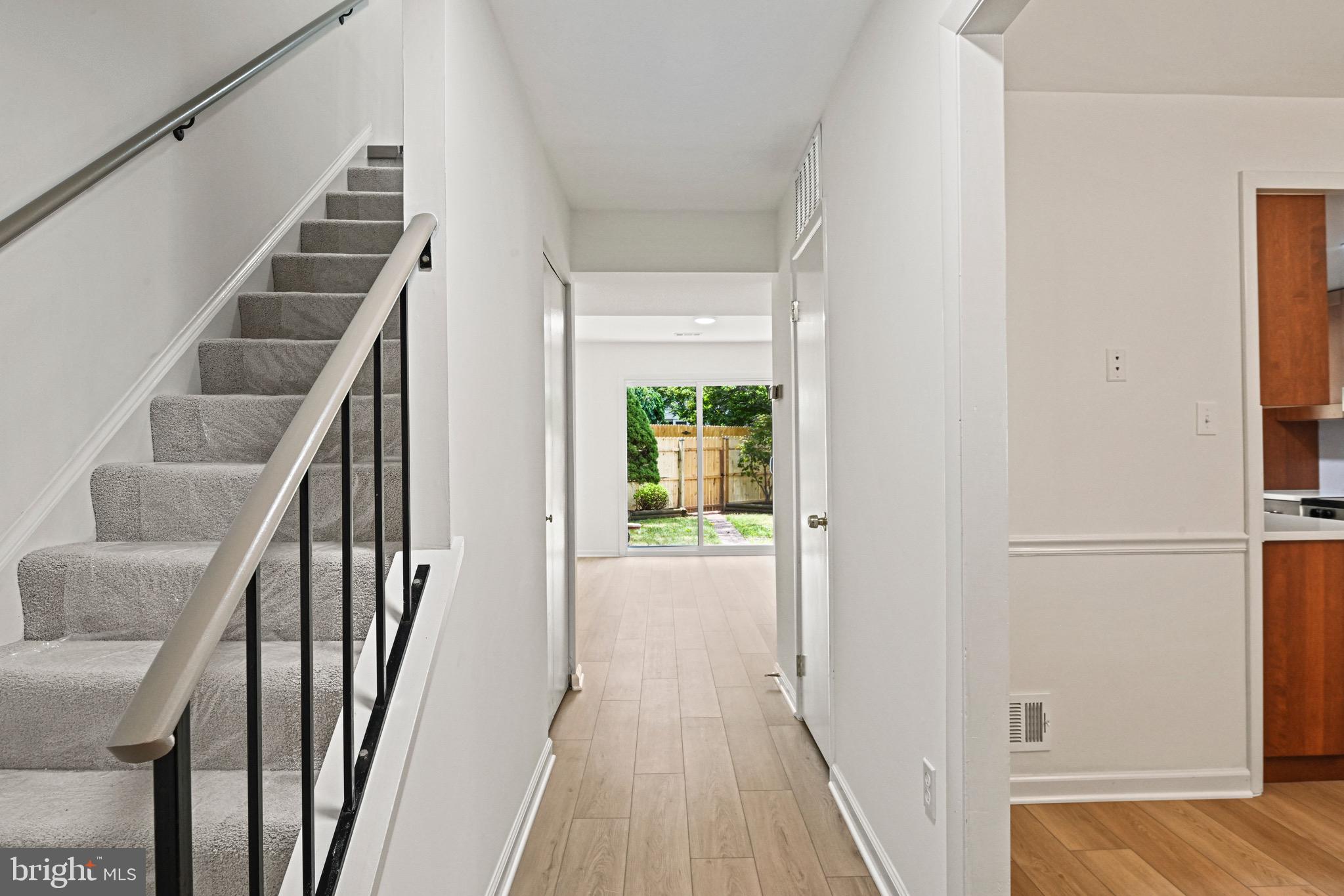 1005 SABER LANE