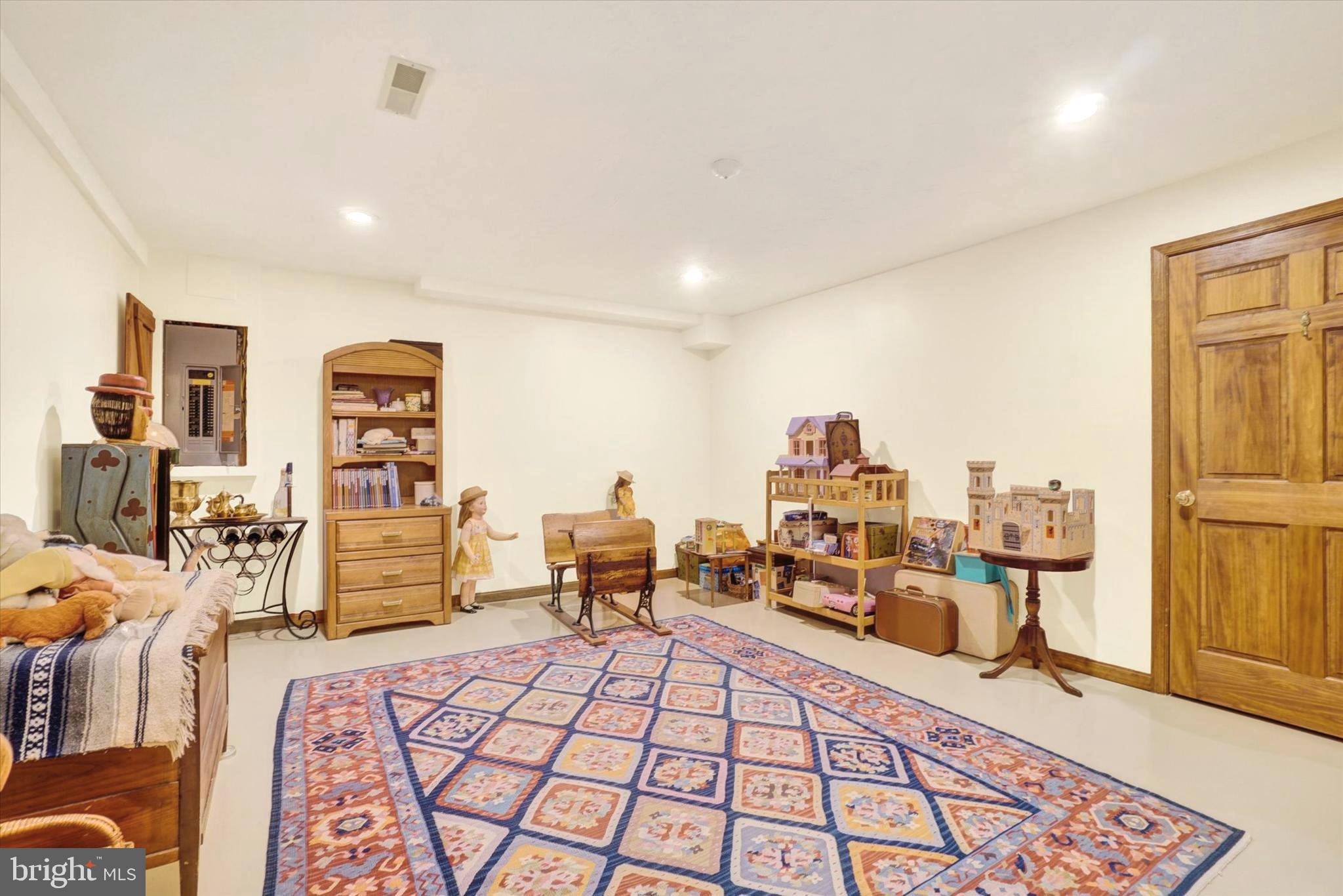 SPRING FORGE - Residential