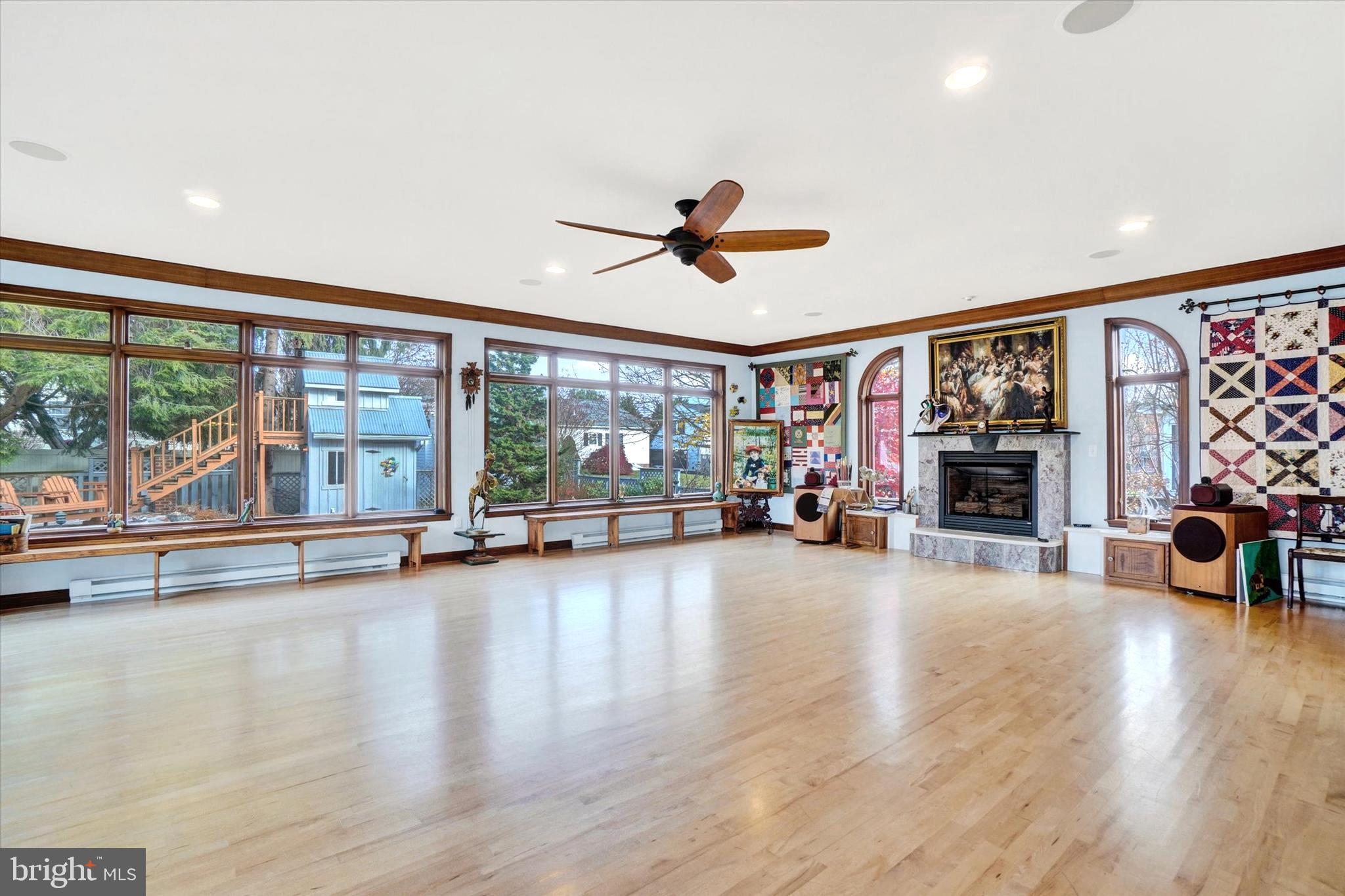 SPRING FORGE - Residential