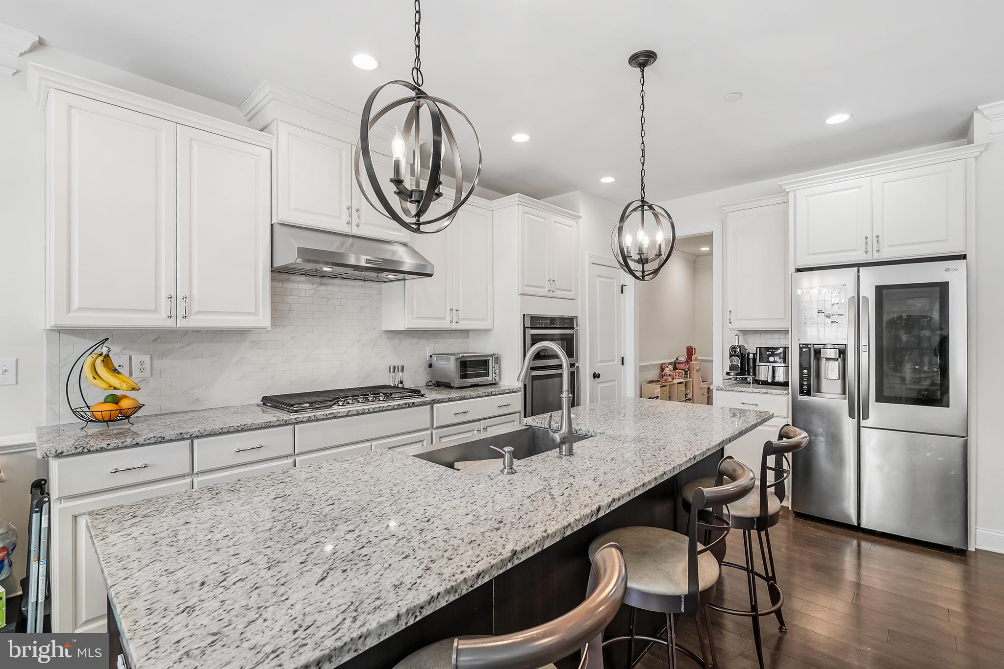 OAKS AT LAFAYETTE HILL - Residential