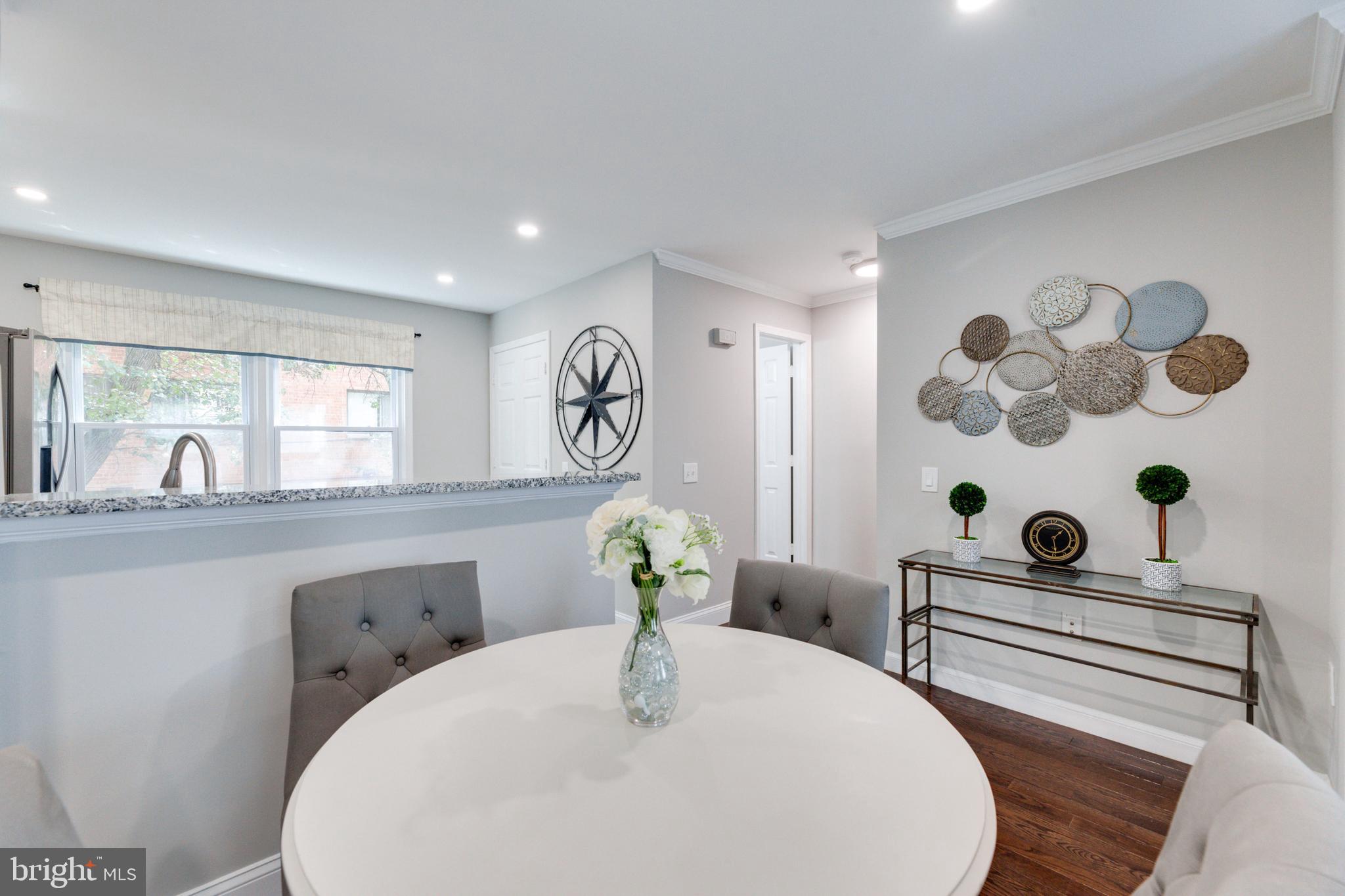 SHERIDAN SQUARE - Residential