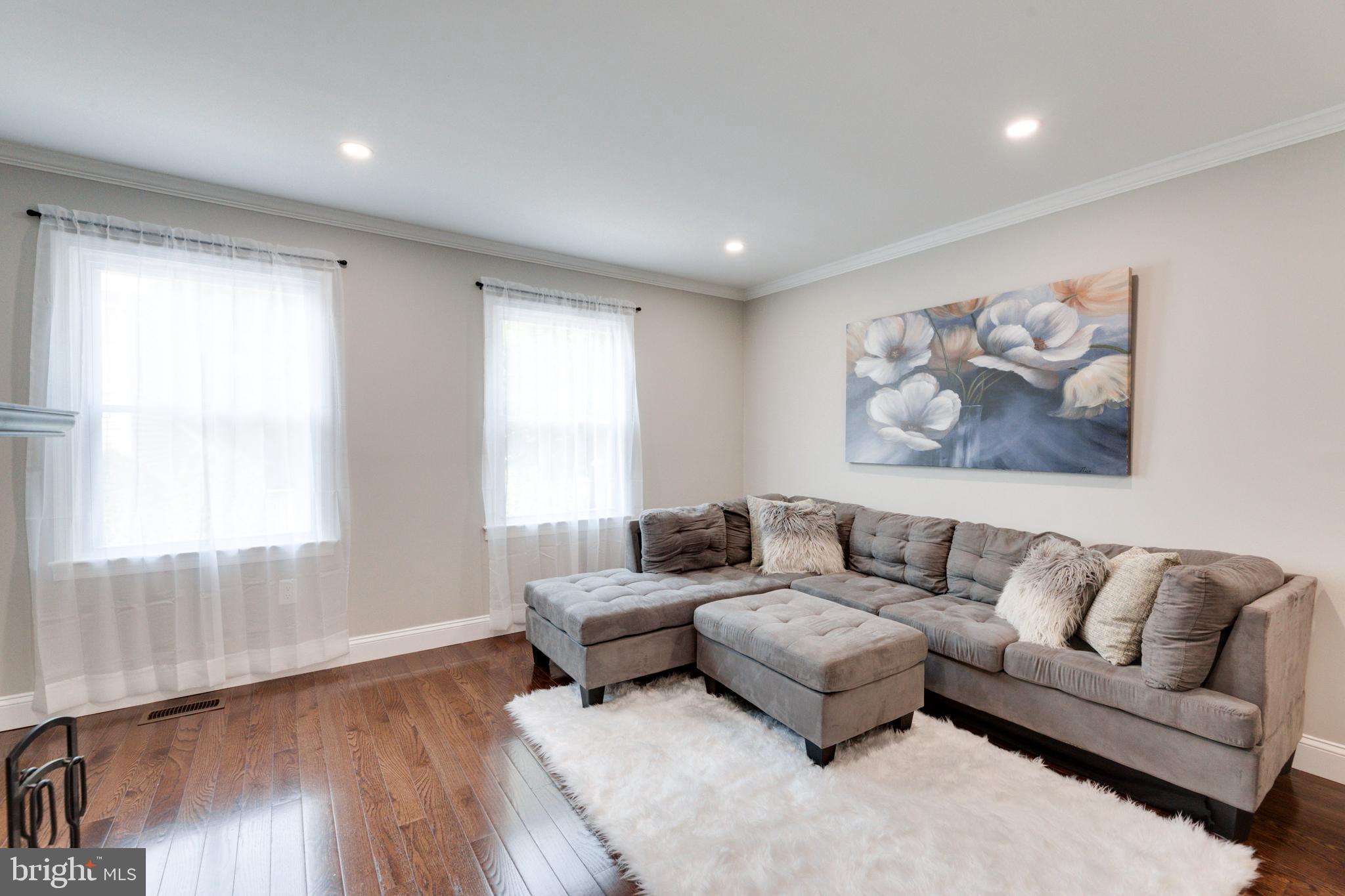 SHERIDAN SQUARE - Residential