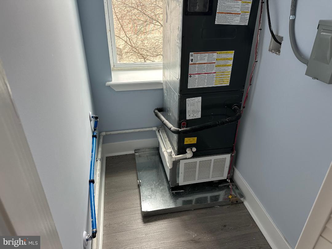 TEMPLE UNIVERSITY - Residential Lease