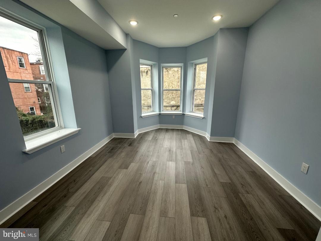 TEMPLE UNIVERSITY - Residential Lease